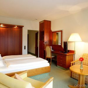 Comfort Zimmer mit Kingsize-Bett